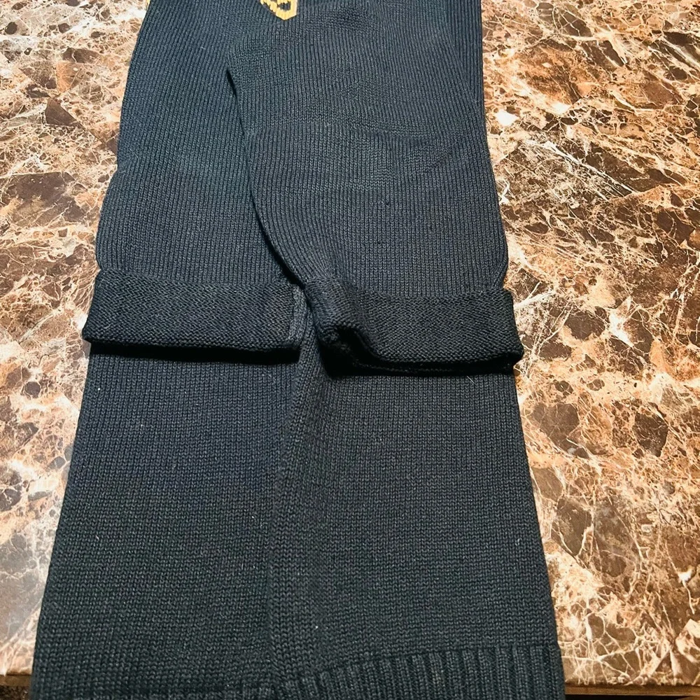 Over Size Sweater - Picture 9 of 10